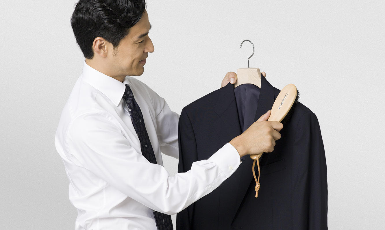 スーツをクリーニングする頻度や値段 正しいクリーニングの出し方 Kashinavi カシナビ オーダースーツのkashiyama