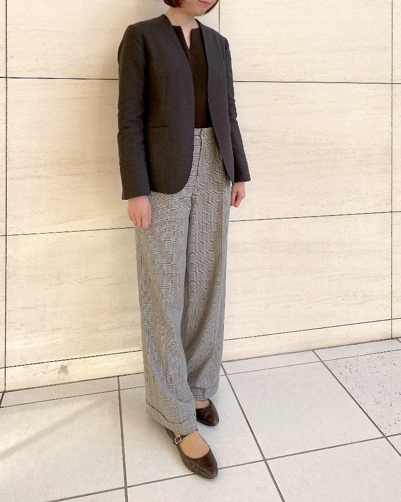 ノーカラージャケット ワイドパンツコーデ オーダースーツのkashiyama ノーカラージャケット ワイドパンツコーデ オーダースーツのkashiyama